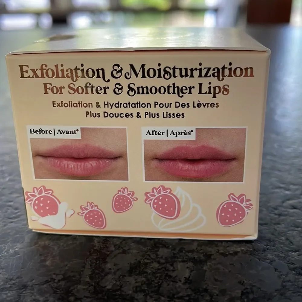 Grande Buff LIP Scrub Moisturizing in Strawberries & Cream by Grande Cosmetics